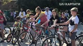 На міському озері відбувся перший дитячий велопробіг в Івано-Франківську