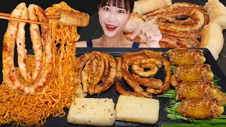 바삭바삭 통대창 육즙 팡팡 터지는 미친소리 소곱창🔥불닭볶음면 Crunchy Beef Intestines (Gopchang,Daechang)+ Spicy noodles MUKBANG