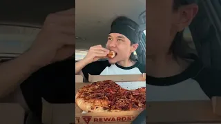 Pizza Hut Spicy Lover’s Pizza Review - Is it spicy??