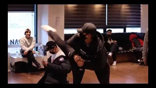 SHINHWA 2016 UNCHANGING Concert - Making 2 (Dance Practice)