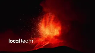 Time-lapse eruzione Etna: le fontane incendiano la notte