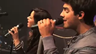 Demi Lovato + Joe Jonas - Wouldn't Change A Thing -  Walmart Soundcheck 2010