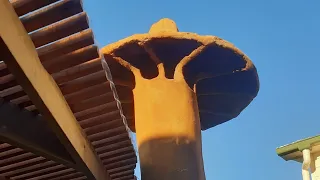 Secrets of the Mud - how to plaster a Ferrocement mushroom chimney.