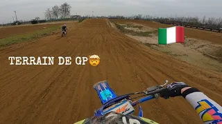 Je roule sur un terrain de GP !!! C'est trop dur...