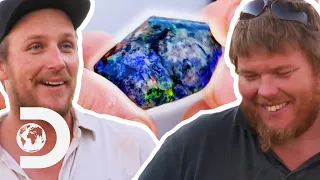 Miners Turn Worthless Rocks Into Matrix & Concrete Mix Worth Over $7,000! | Outback Opal Hunters