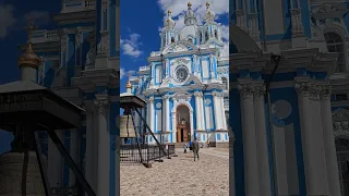 В стиле Растрелли: Смольный собор и величие барочной архитектуры Санкт-Петербурга
