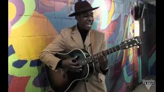 LEON BRIDGES -  "BETTER MAN" - Acoustic Session by "Bruxelles Ma Belle" 1/1