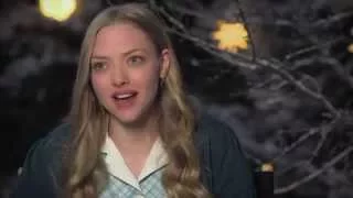 Love The Coopers: Amanda Seyfried "Ruby" Behind-the-Scenes Interview | ScreenSlam