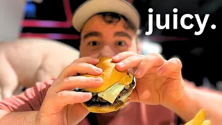 The 5 BEST BURGERS in NEW YORK CITY 🍔 (#1 is a Pizzeria?)