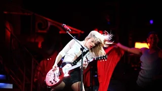 Taylor Swift - RED (DVD The RED Tour Live)