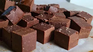 2 ingredients will make the EASIEST Fudge ever! Microwave FUDGE recipe QUICK + EASY