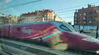 Estaciones y trenes:Atocha en Madrid a Balaguer, pasando por Lleida/Lérida y BarcelonaSants, España.