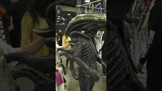 Alien Xenomorph Cosplay at #motorcitycomiccon #cosplay #alien #xenomorph #movie #cosplayers