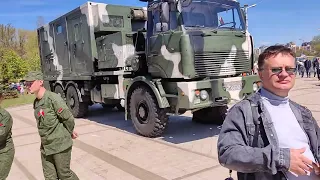 Минск,празднование Дня победы 2022.Современная военная техника около музея ВОВ