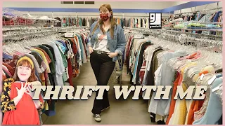 Thrift With Me! Goodwill, Vintage Shopping, & a BIG Thrift Haul!