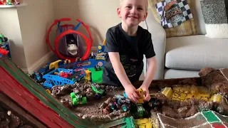 Monster Jam vs Hot Wheels Monster Trucks!! Tournament of Legendary Champions!!