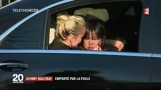 Hommage JOHNNY HALLYDAY : des milliers de fans sur les Champs-Elysées / JT du samedi 9 décembre 2017