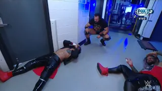 Drew McIntyre ataca a The Usos en Backstage - WWE Smackdown 12/08/2022 (En Español)