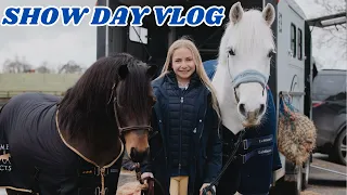 SHOW DAY VLOG - JUMPING WITH THE PONIES!