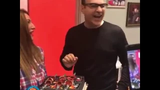 На день рождения Гарик Мартиросян получил от супруги специальный «Торт для армянина»