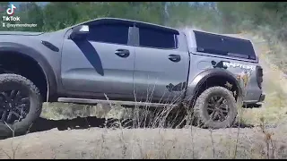 Ford Ranger Raptor.  fun day at oewerkuier 4x4