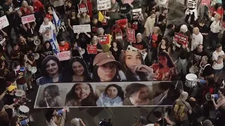 Thousands gather in Tel Aviv to protest against government and urge return of hostages