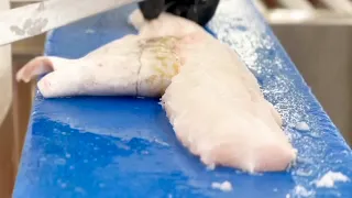 Direct Seafoods filleting tutorial: Preparing supremes (Cod)