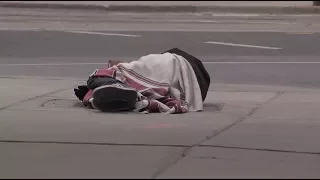 Volunteers Weaving Sleeping Mats for Homeless