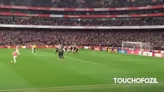 Danny Welbeck Goal Arsenal vs Leicester 2-1  - Great Fan View