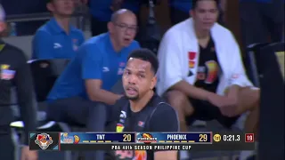 Jayson Castro shows VINTAGE SPEED for TNT vs Phoenix 💨 | PBA SEASON 48 PHILIPPINE CUP