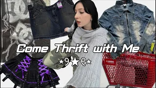 Come Thrift with Me | thrifting y2k, 90s alternative clothes for autumn wardrobe