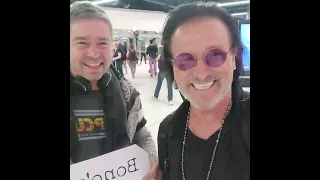 Bono's half brother arrives in Dublin airport? Or is it Pavel Sfera, a Bono double @ bonodouble.com?