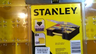 сравнение органайзеров Stanley 1-92-748 и Stanley 1-92-749 с маленькими STANLEY STST1-70720