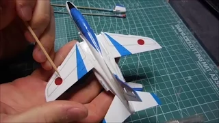 Hasegawa 1:72 Kawasaki T-4 Blue Impulse plamo build 3
