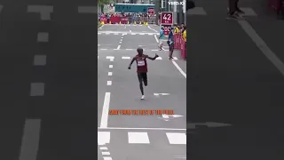 Eliud Kipchoge's Incredible Gold Medal Finish at the 2021 Rio Olympics!