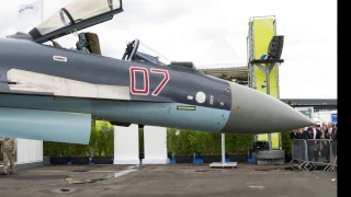 Sukhoï SU-35S; Mirage 2000D (Le Bourget 2013); EF2000 Typhoon; Mirage F1CR; Mig 29 (Air Tattoo 2013)