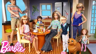 Barbie Doll Family Goes to a New School - Morning Routine