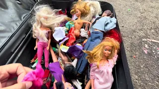 De regreso al Tianguis para comprar Vintage Barbies. Came back to the Swap meet for Vintage Barbies