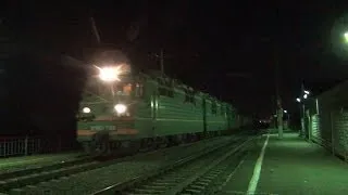 Электровоз ВЛ80С-796/797 с грузовым поездом