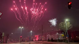 Veel Vuurwerk in Den Haag tijdens jaarwisseling 2022 - 2023