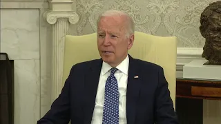 Biden meets Ukraine leader in Oval Office to commit to help amid Russian aggression