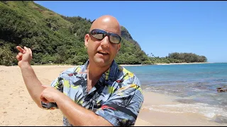 Best Snorkelling On Kauai Is At Tunnels Beach