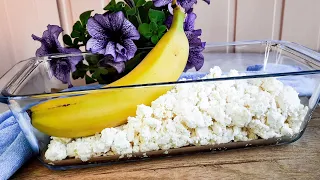 The perfect combination: COTTAGE CHEESE and BANANA. So Simple and Delicious!