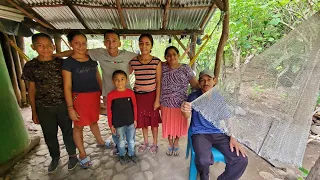 Asi vive esta familia en extrema pobreza | el salvador