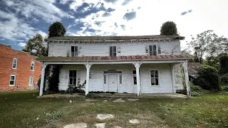 Beautiful Derelict 188 year old Federal Era House in North Carolina & A Sassy Vulture