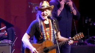 Willie Nelson, Still Is Still Moving To Me (live), The Fillmore, San Francisco, January 6, 2020 (HD)
