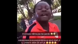 Un enfant chante Dadju « Reine »