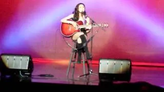 Kim Chiu on Guitar Live In Vancouver - I'm Yours
