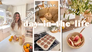 DAY IN THE LIFE | At Home Workout, Grocery Haul, what I eat in a day + bake zucchini muffins! vlog