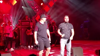 Joey Fatone and Chris Kirkpatrick perform "Tearin' Up My Heart"